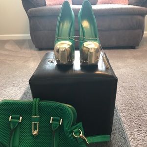 Heels by shoe republics